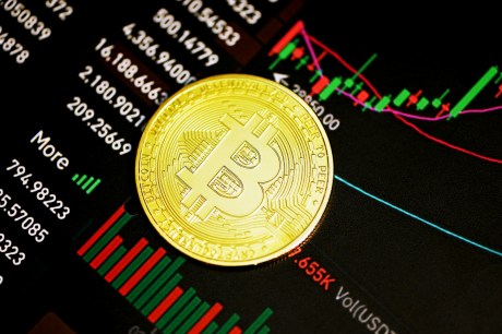 Bitcoin Taps $100,000 But Fails To Hold Amid Mixed US Jobs Report