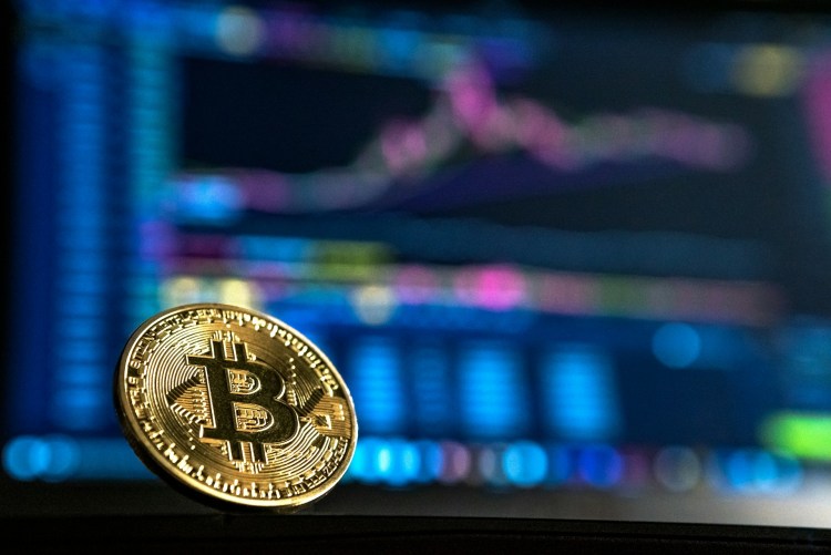 Bitcoin $106,800 Support Retest To Determine Next Move – Breakout Or Breakdown Ahead?