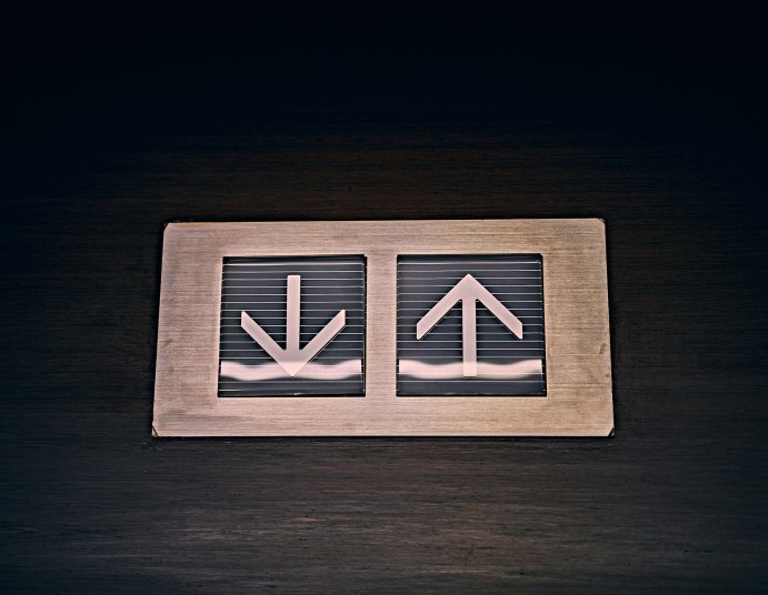 Chainlink Eyes Crucial Resistance After $25 Reclaim – Breakout Or Breakdown Next?