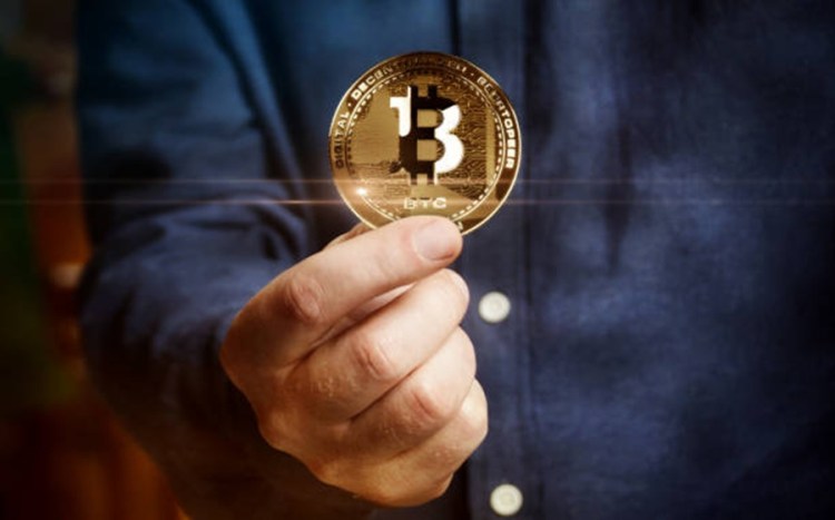Bitcoin Holds Strong In ‘Wall Of Worry’, Path To $183,000 Remains Open – Analyst